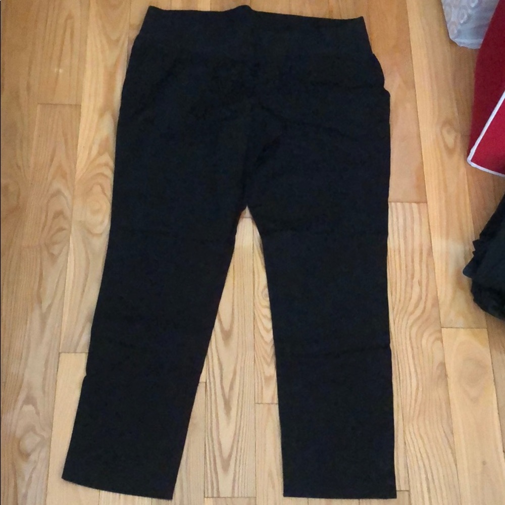 New wo tag Liz Lange for Target Maternity Jeggings